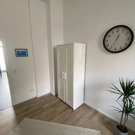 Moewe Apartment *